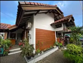 Rumah Hook nan Asri di Pasteur Sukajadi Bandung Dekat Maranatha