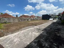 2 MENIT AL AZHAR RINGROAD JOGJA: Tanah Jakal km 6, SHM