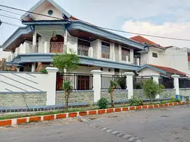Dijual Rumah Hook Mewah dan Kos Aktif di Jalan Candi, Lowokwaru Malang