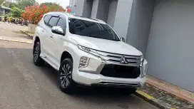 [ SUNROOF ] Mitsubishi Pajero 2.4 Sport Dakar 4x2 AT Putih 2021 2022
