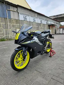 Yamaha R15 V4 Grey 2023