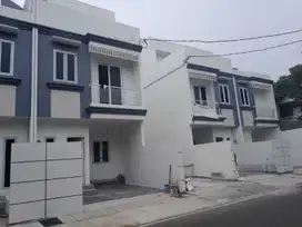 Dijual Rumah Baru Minimalis Modern 2Lt di Cempaka Putih Timur JakPus