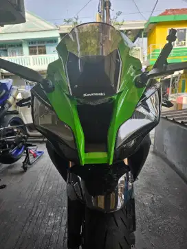 Kawasaki ZX10R 2011