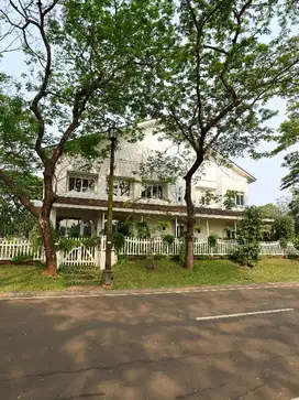 Dijual Cepat Rumah Sultan Mewah Taman Golf Lippo Karawaci