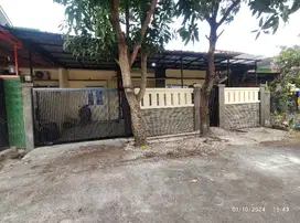 Disewakan rumah siap huni lokasi dekat Yomart Kalijaga Kota Cirebon