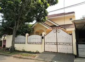 Dijual Rumah Luas Siap Huni di Griya Loka, BSD