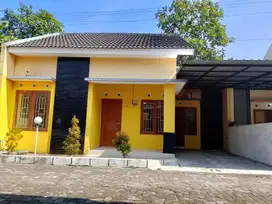 Rumah dalam cluster di jakal km 8