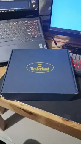 TIMBERLAND original lengkap BOX