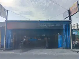 Di jual toko luas tanah 145 meter