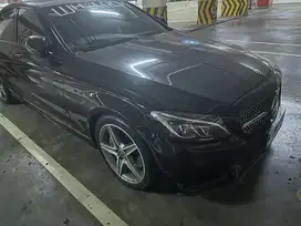Mercedes-Benz C300 2018 Bensin