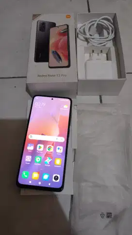 Resmi note 12 pro ram 8/128