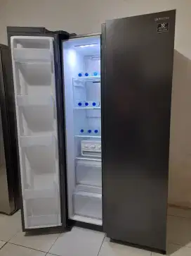 Dijual kulkas 2pintu merk samsung normal mulus