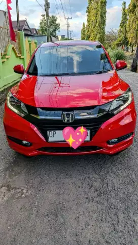 Honda HRV PRESTIGE 2017 (tipe Tertinggi) matic masih sperti baru