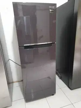 Dijual kulkas 2pintu jumbo ori inverter merk samsung normal