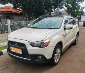 Jual mitsubishi outlander PX 2013  2.0
