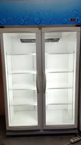 Showcase 2 pintu Panasonic