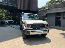 Toyota Land Cruiser 70 LX Wagon 2.8L Diesel A/T NIK 2024