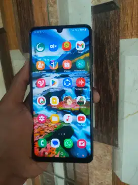 Samsung galaxy A33 5G sein 8/128 FP layar aman sesuai deskripsi