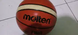 Bola basket molten kulit