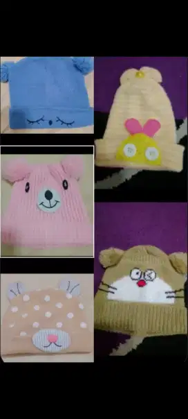 Preloved topi bayi bahan rajut halus & tebal