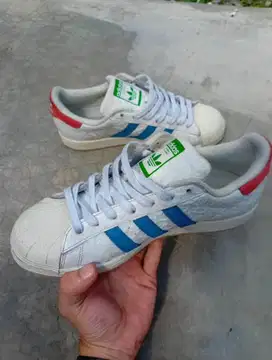 Sepatu adidas Superstar Lux Ori