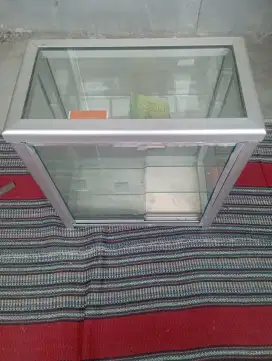 etalase mini ( untuk roko bisa)