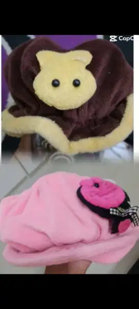 Preloved topi bayi bahan halus