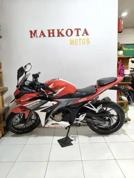 ~TN CBR 150R tahun 2017 unit mulus  terawat SS lengkap kunci komplit