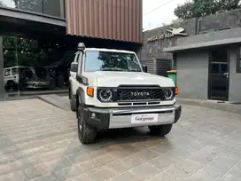 Toyota Land Cruiser 70 GXL Wagon 2.8L Diesel A/T NIK 2025