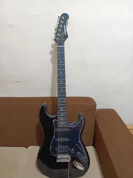 Gitar Elektrik Legacy Stratocaster