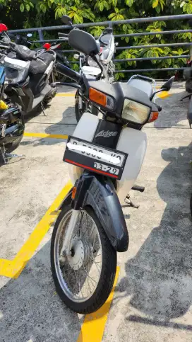 Honda Astrea Legenda 2