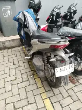 Vario 150 CC silver