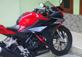 ( ABS , KM 3 Ribu ) Honda Cbr 150 r 2021 new cbr 150 abs cbr150 r