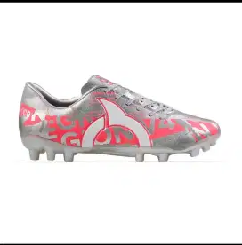 Ortuseight Sepatu Sepak Bola Catalyst Legion V4 AG Silver Black Ultra