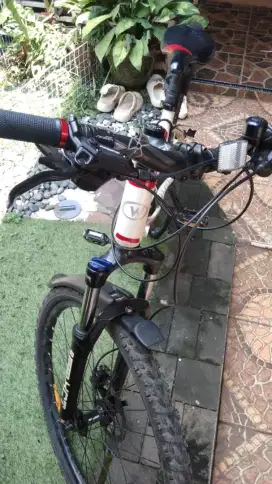 Sepeda MTB WIMCYCLE HOTROD 3.0 Revelation series UK.26