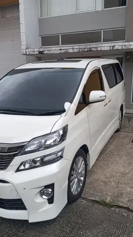 Toyota Vellfire 2013 Bensin