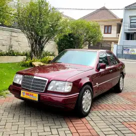 Kilometer 82.000 Mercy E320 3.2 MT 1993