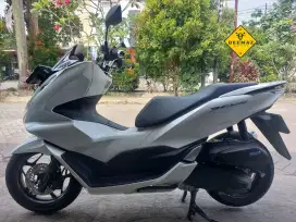 KM Rendah‼️ Honda PCX 160 CBS Putih 2023 Cash, Kredit & Tukar Tambah