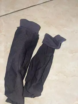 Kaos kaki warna hitam