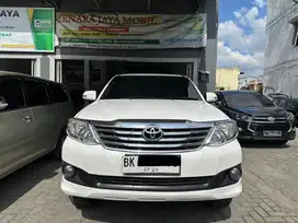 Toyota Fortuner 2.7 G Matic Bensin 2013