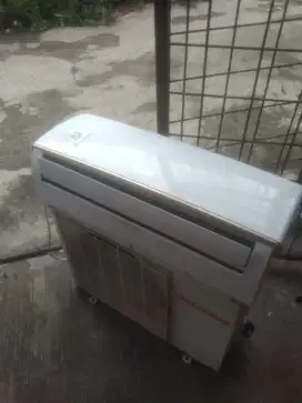 AC Polytron 1/2 pk Dingin