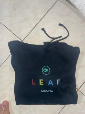 Jaket warna hitam