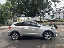 Jual Honda HR-V Tipe E CVT 2015