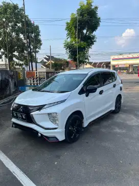 Xpander black edition