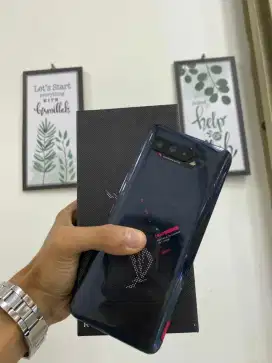 ROG PHONE 5 12/256 GB