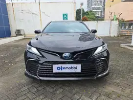 [OLX Mobbi] Toyota Camry Hitam 2.5 Hybrid-AT 2021 TAH
