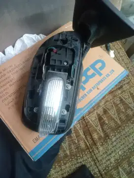 Kaca Spion Kanan Yaris 2011 retract Minus.