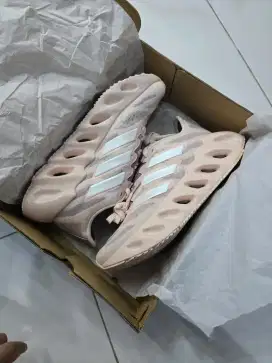 ADIDAS SWITCH FWD RUNNING SHOES IF8185 / 20232 For Women

ORIGINAL