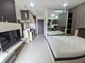 Disewakan apartemen studio murah full furnis strategis di tengah kota