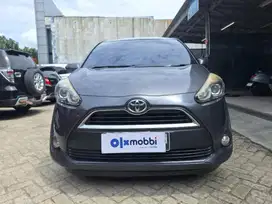 [OLX Mobbi] Toyota Sienta Abu 1.5 V Bensin-AT 2017 TOH